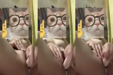 Dokumentasi Vavyvio Cantik Bersantai Di Kasur