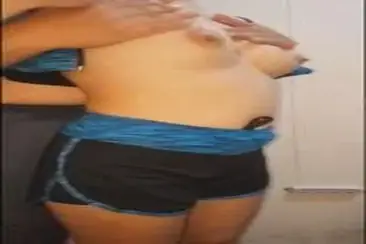 Gadis Cantik Pasrah Goyang Kasur Pagi Hari