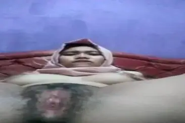 Ukhti Hijab Pink Cantik Pasrah Kasur Crot